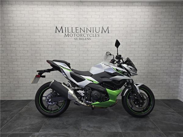 2024 Kawasaki Z 7 HYBRID