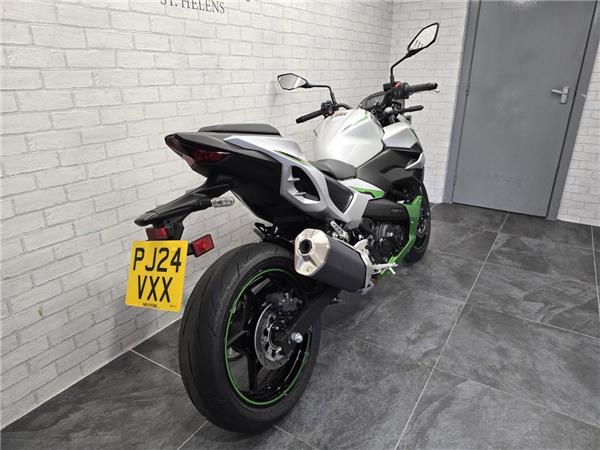2024 Kawasaki Z 7 HYBRID