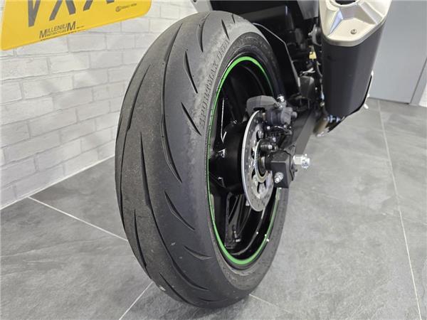 2024 Kawasaki Z 7 HYBRID