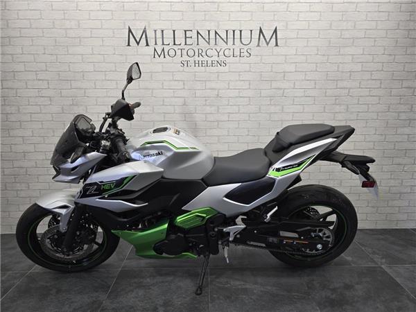 2024 Kawasaki Z 7 HYBRID