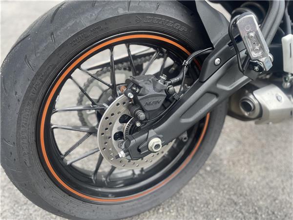 KAWASAKI Z650RS