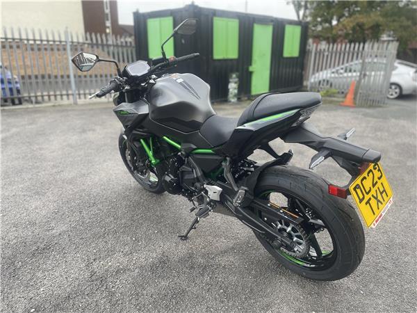 KAWASAKI Z650
