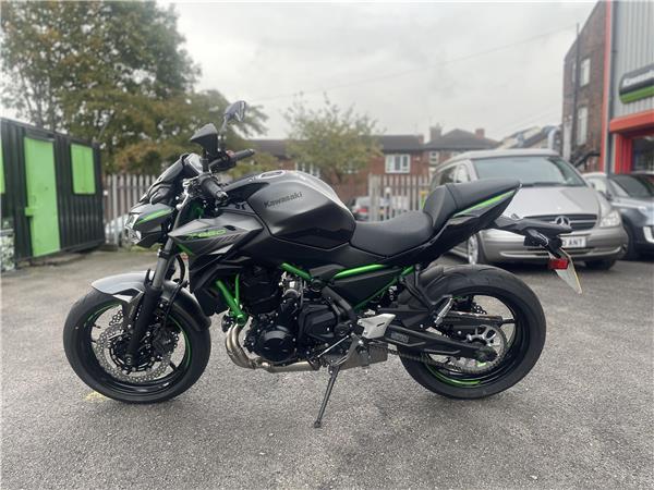 KAWASAKI Z650