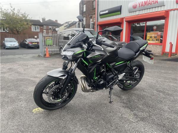 KAWASAKI Z650