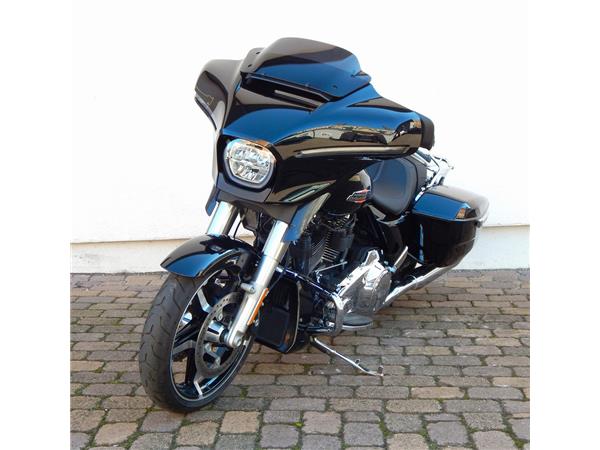 FLHX 2024 Street Glide Chrome 