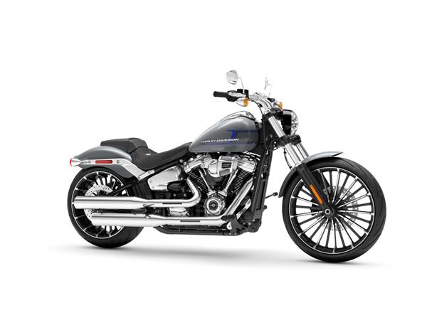 FXBR Breakout 117 mit KessTech Auspuff MY 23