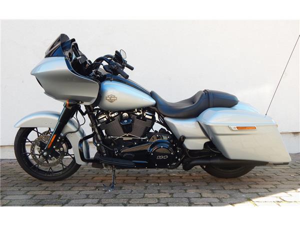 FLTRXS 2023 ROAD GLIDE SP. 