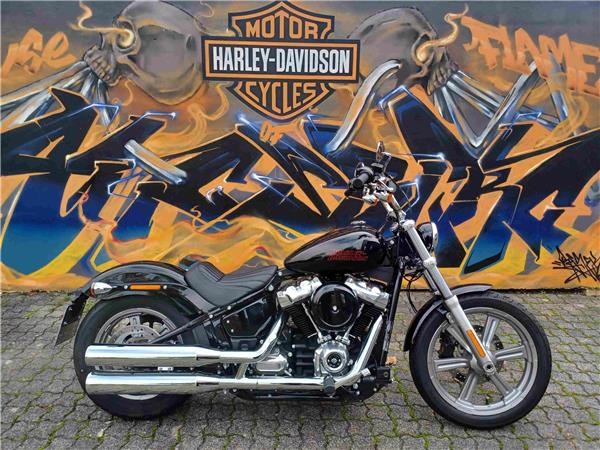 FXST Softail Standard