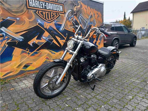FXST Softail Standard