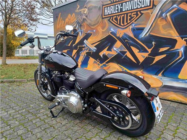 FXST Softail Standard