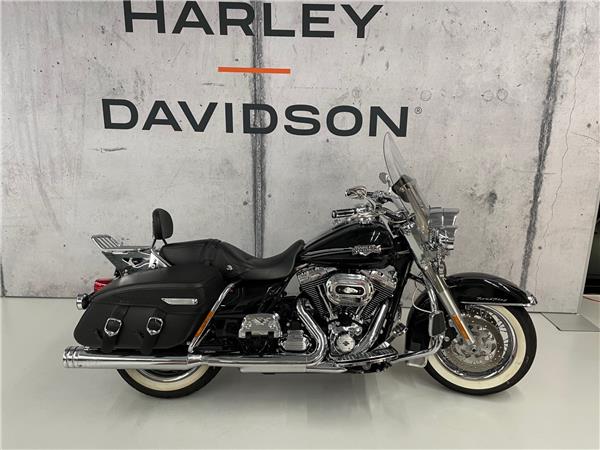 2011 HARLEY-DAVIDSON Touring FLHRC 1690 Road King Classic