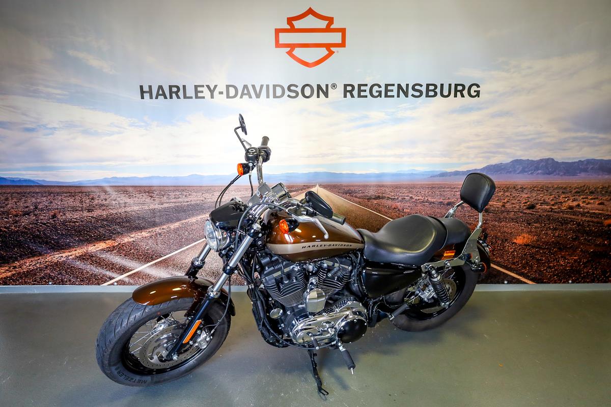 XL 1200 C Custom 