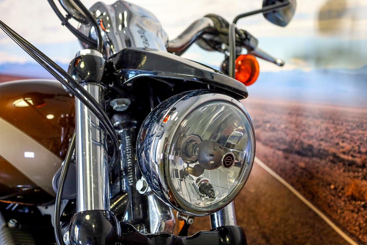 XL 1200 C Custom 