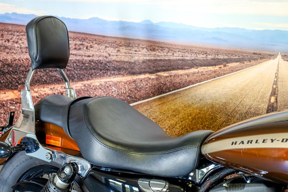 XL 1200 C Custom 