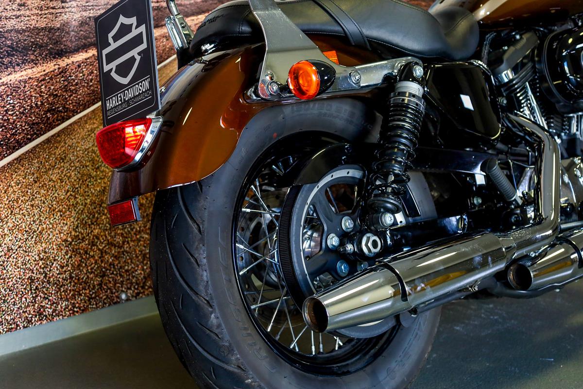 XL 1200 C Custom 