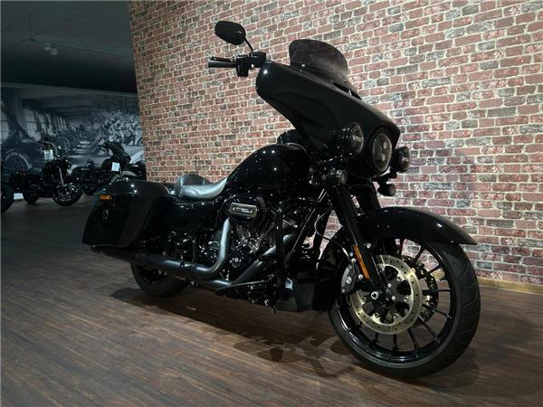 STREET GLIDE SPECIAL 