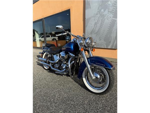 Harley-Davidson Softail FLSTN - Deluxe 