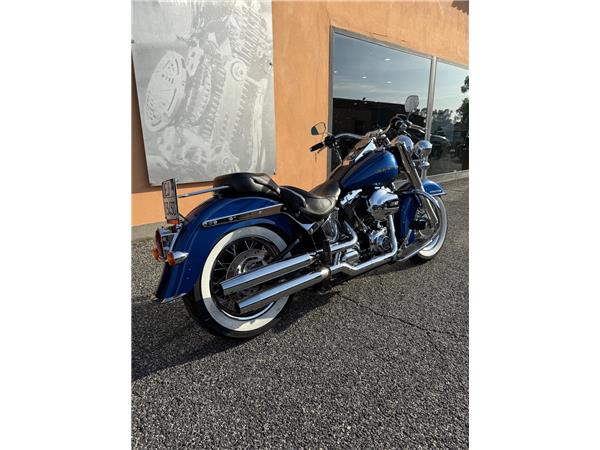 Harley-Davidson Softail FLSTN - Deluxe 