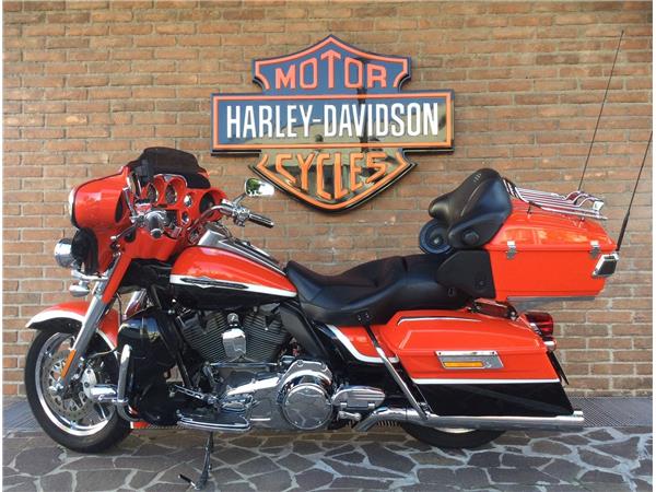 Harley-Davidson 2012 CVO Ultra Classic Electra Glide