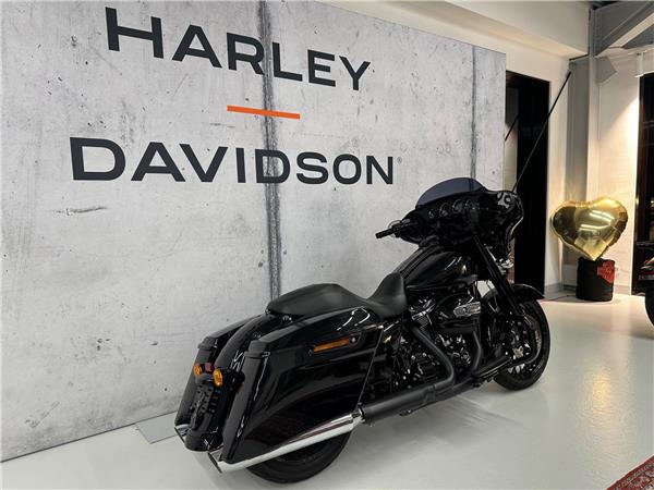 2019 HARLEY-DAVIDSON Touring FLHXS 1868 Street Glide Special 114