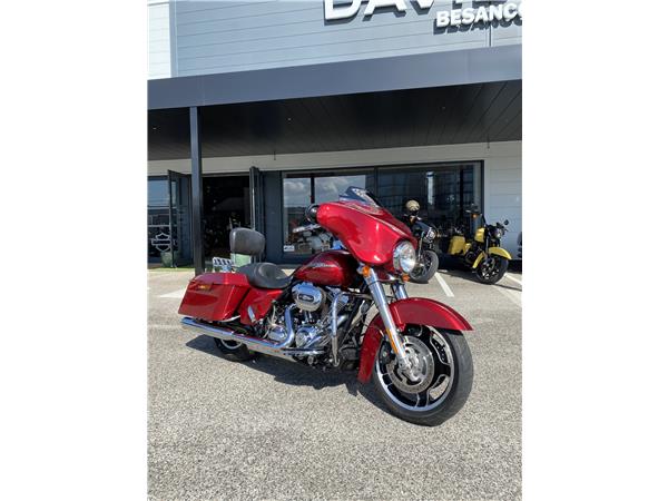 2012 HARLEY-DAVIDSON STREET GLIDE