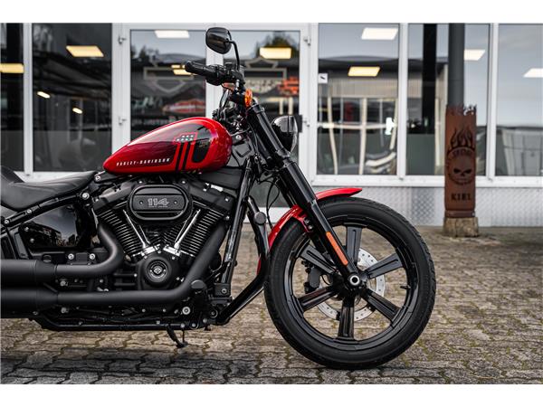 Harley-Davidson FXBBS STREET BOB 114 SOFTAIL - Jekill & Hyde