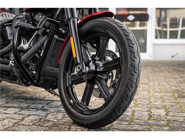 Harley-Davidson FXBBS STREET BOB 114 SOFTAIL - Jekill & Hyde