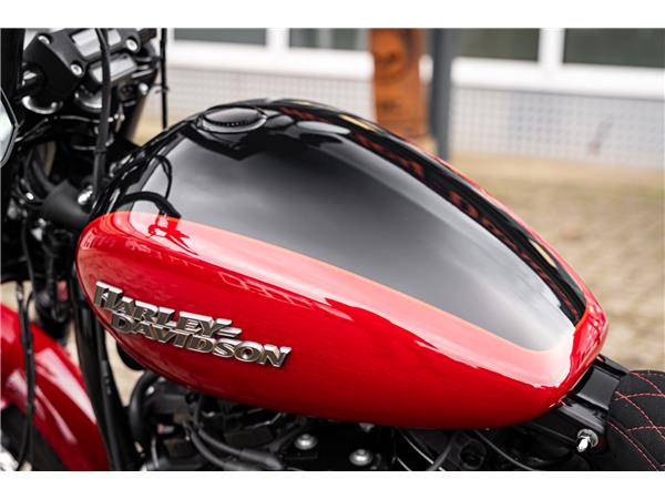 Harley-Davidson Kiel STREET BOB FXBB SOFTAIL - KESSTECH - SPEICHEN