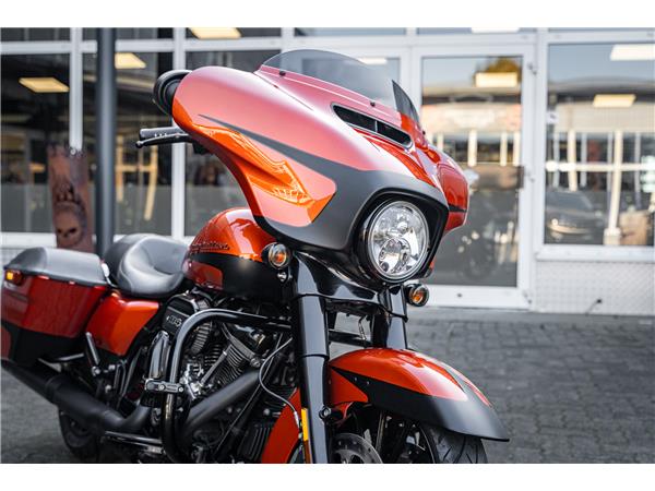 Harley-Davidson Kiel STREET GLIDE SPECIAL FLHXS 114 -JEKILL&HYDE-