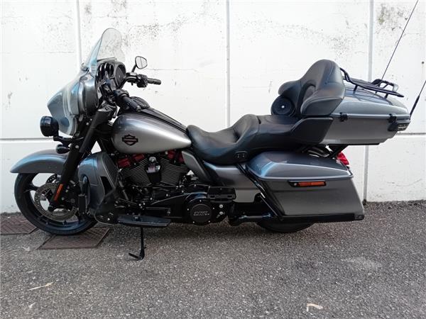 Harley-Davidson CVO - Custom Vehicle Operations Ultra Limited