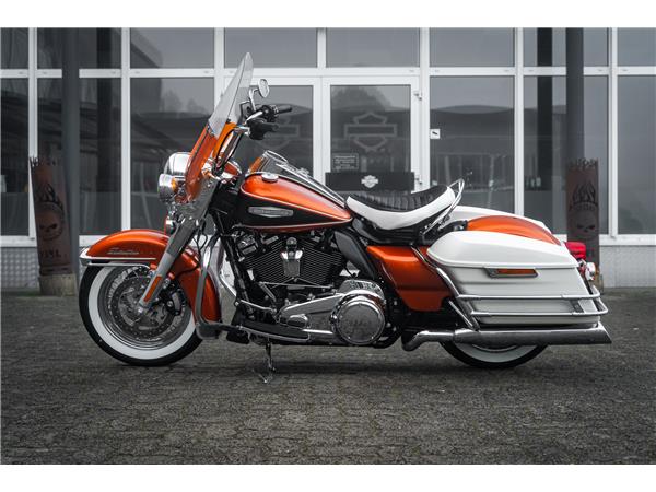 Harley-Davidson Electra Glide Highway King - Screaming Eagle -