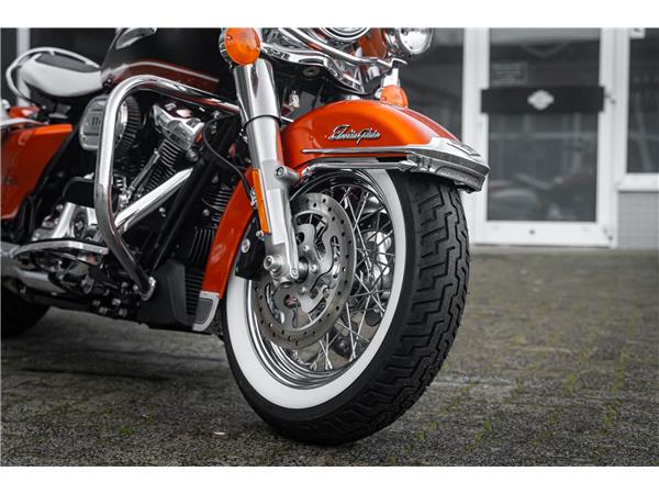 Harley-Davidson Electra Glide Highway King - Screaming Eagle -