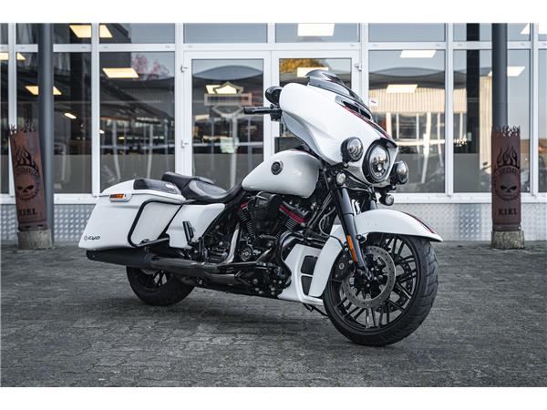 Harley-Davidson Kiel FLHXSE CVO Street Glide 117 - Kesstech -