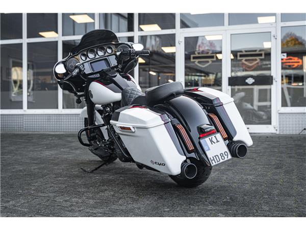 Harley-Davidson Kiel FLHXSE CVO Street Glide 117 - Kesstech -