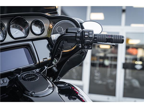 Harley-Davidson Kiel FLHXSE CVO Street Glide 117 - Kesstech -