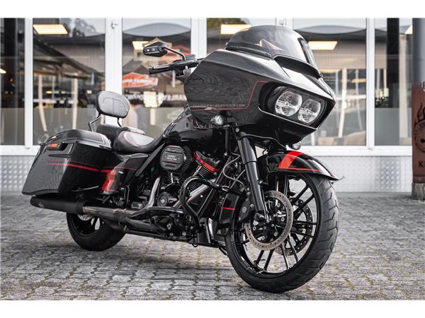 Harley-Davidson Kiel FLTRXSE CVO ROAD GLIDE 117 CUI - JEKILL&HYDE -