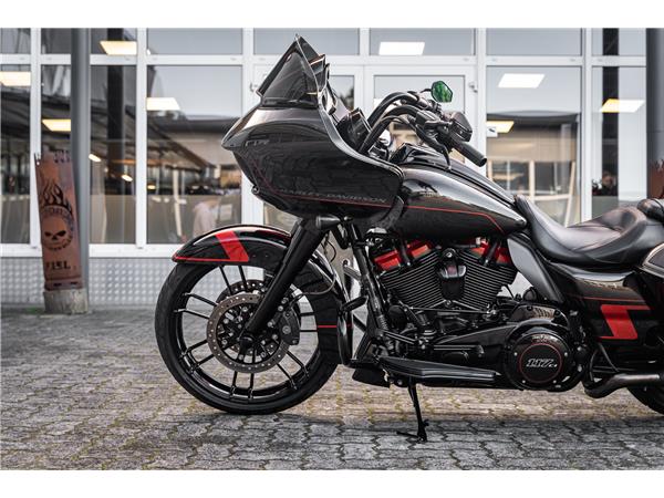 Harley-Davidson Kiel FLTRXSE CVO ROAD GLIDE 117 CUI - JEKILL&HYDE -