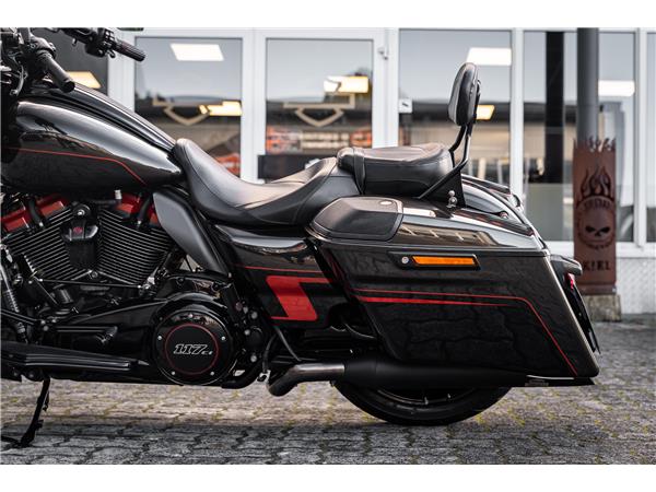 Harley-Davidson Kiel FLTRXSE CVO ROAD GLIDE 117 CUI - JEKILL&HYDE -