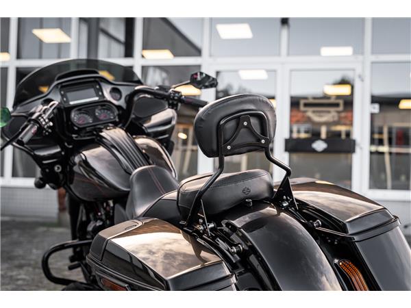 Harley-Davidson Kiel FLTRXSE CVO ROAD GLIDE 117 CUI - JEKILL&HYDE -