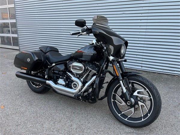 2022 Harley-Davidson Softail Sport Glide FLSB Cruiser