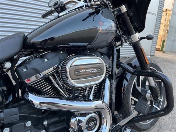 2022 Harley-Davidson Softail Sport Glide FLSB Cruiser