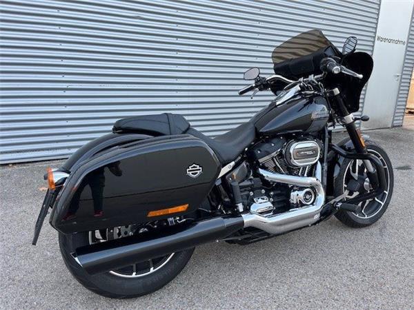 2022 Harley-Davidson Softail Sport Glide FLSB Cruiser