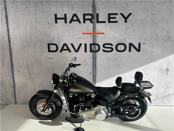 2022 HARLEY-DAVIDSON Softail FLSL 1745 Softail Slim 107