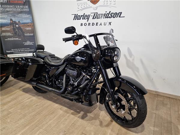 2022 HARLEY-DAVIDSON ROAD KING