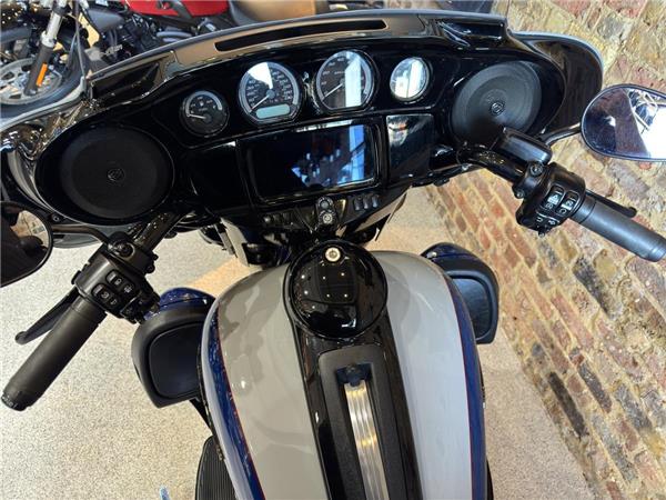 2023 Harley-Davidson Touring