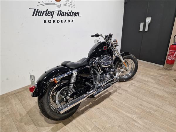 2017 HARLEY-DAVIDSON CUSTOM