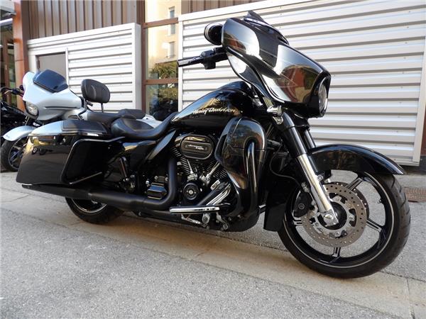 2016 HARLEY-DAVIDSON STREET GLIDE