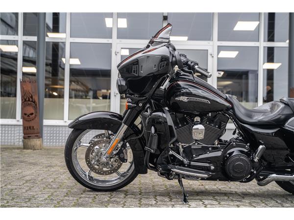 Harley-Davidson Kiel CVO STREET GLIDE 110 cui FLHXSE - Kesstech-