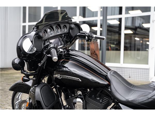 Harley-Davidson Kiel CVO STREET GLIDE 110 cui FLHXSE - Kesstech-