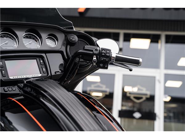 Harley-Davidson Kiel CVO STREET GLIDE 110 cui FLHXSE - Kesstech-